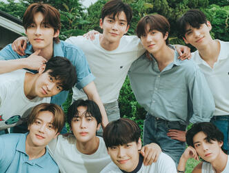 SF9